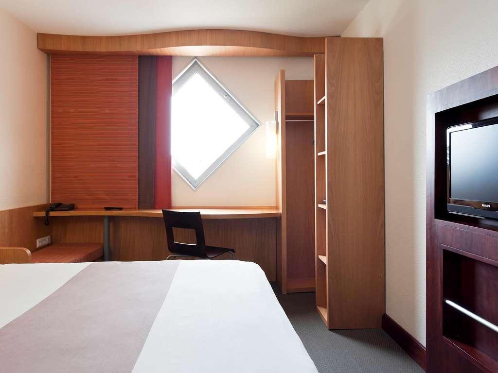 Ibis Styles Abidjan Marcory Hotel Room photo
